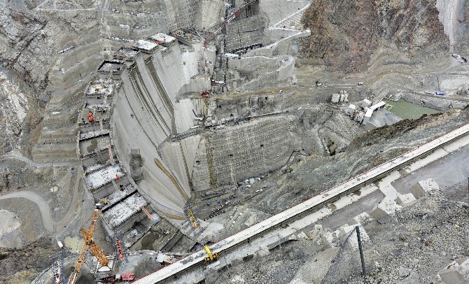 Türkiye'nin en yüksek barajı 205 metreye ulaştı 5