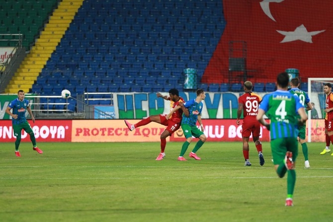 Çaykur Rizespor - Galatasaray Maçı Fotoğrafları 16