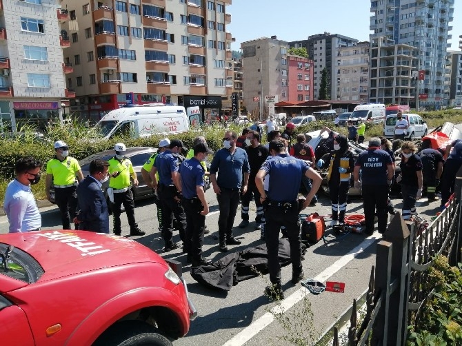 Rize'de Trafik Kazası 2 Ölü, 1 Ağır Yaralı 9