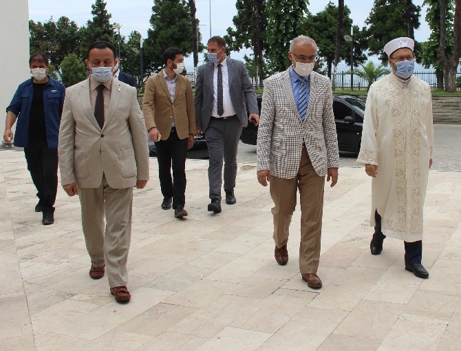 Diyanet İşleri Başkanı Ali Erbaş'tan Rektör Karaman'a Ziyaret 3