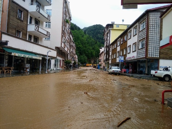 Rize'de şiddetli yağış 8