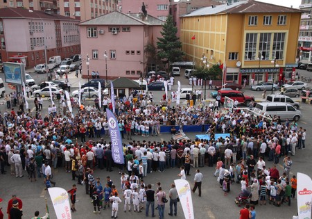 Rize'de Nefes Kesen Gösteri 47