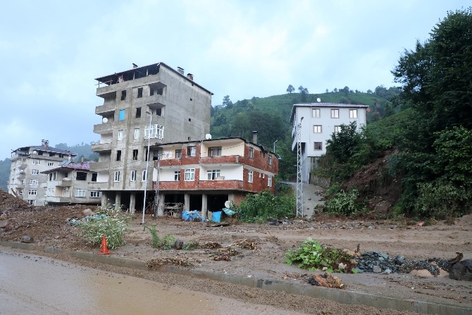 İçişleri Bakanı Soylu, Rize'deki sel bölgesinde incelemede bulundu 17