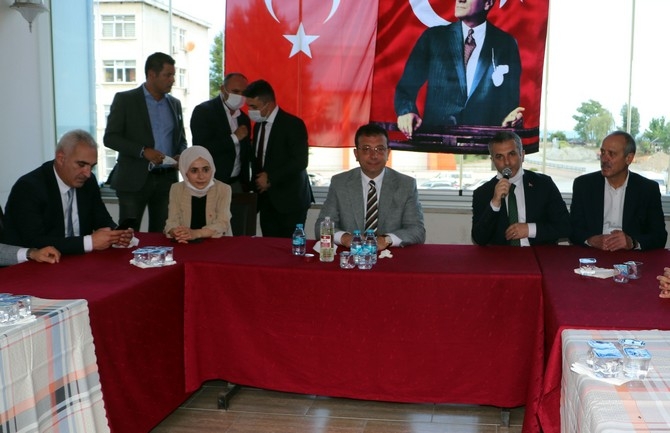 İBB Başkanı İmamoğlu, bayram için memleketi Trabzon'u ziyaret etti 3