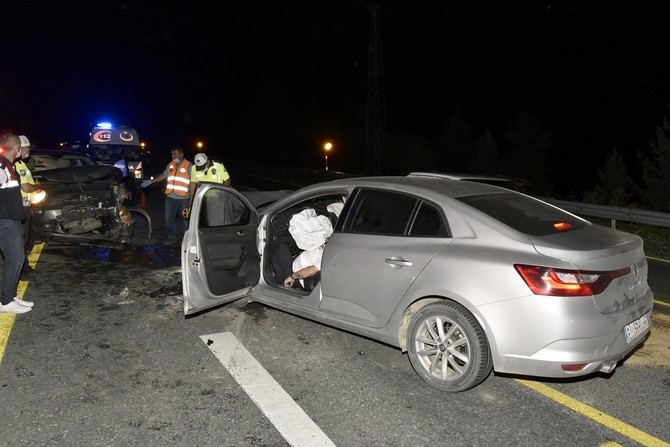 Gümüşhane'de iki otomobil çarpıştı: 1 ölü, 4 yaralı 9