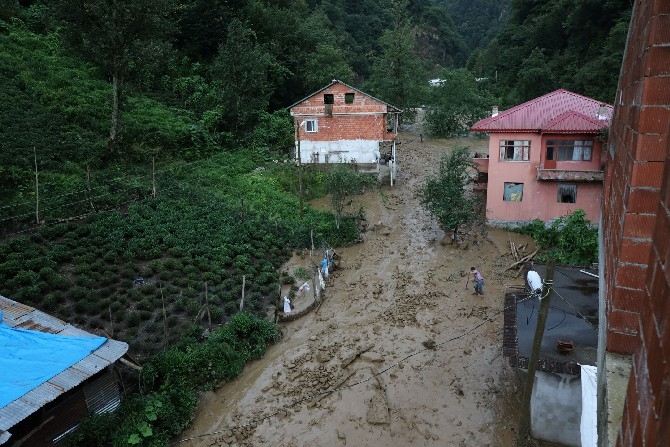 Kaçkar köyü havadan görüntülenince felaketin boyutu ortaya çıktı 16
