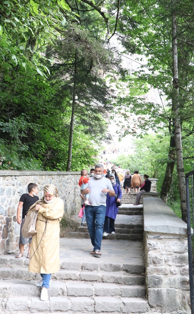Sümela Manastırı'nı 45 bini aşkın kişi ziyaret etti 12