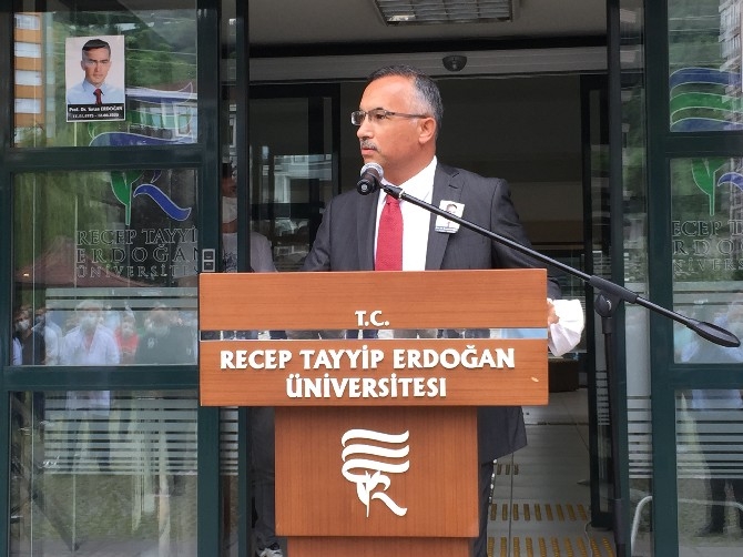 RTEÜ'lü Öğretim Üyesi Prof. Dr. Turan Erdoğan Son Yolcuğuna Uğurlan 42