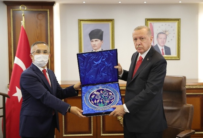 Cumhurbaşkanı Erdoğan Rize Valiliğini Ziyaret Etti 2