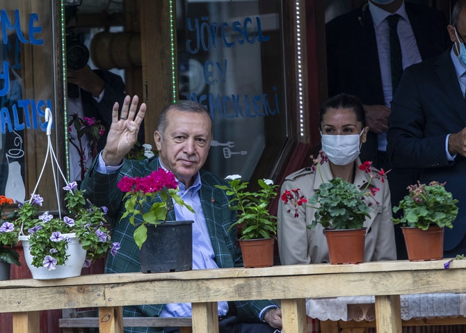Cumhurbaşkanı Erdoğan Ayder Yaylasında incelemede 16
