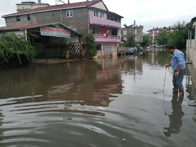 Samsun'da şiddetli yağış su baskınlarına yol açtı 2