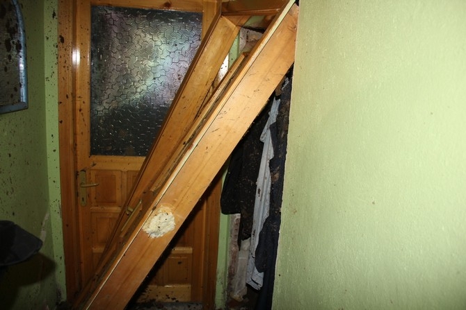 Rize’de Birbirine Bitişik 2 Apartman Heyelan Tehlikesi Nedeniyle Boşaltı 4