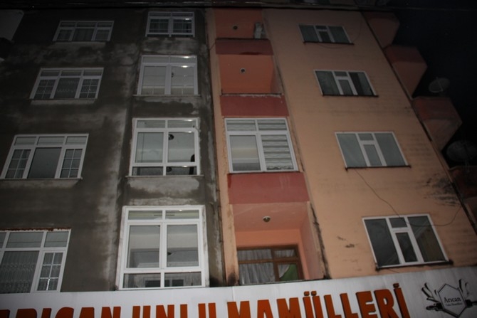 Rize’de Birbirine Bitişik 2 Apartman Heyelan Tehlikesi Nedeniyle Boşaltı 8