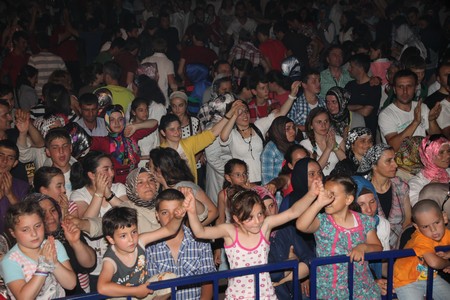 100 Bin Kişi Bu Şenlikleri İzledi – 3 134