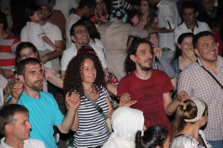 100 Bin Kişi Bu Şenlikleri İzledi – 3 154