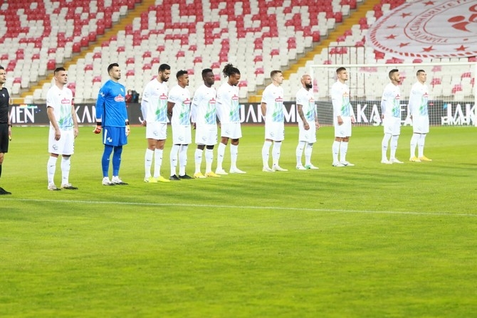 Demir Grup Sivasspor - Çaykur Rizespor Maçı Fotoğrafları 1