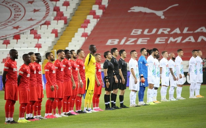 Demir Grup Sivasspor - Çaykur Rizespor Maçı Fotoğrafları 52