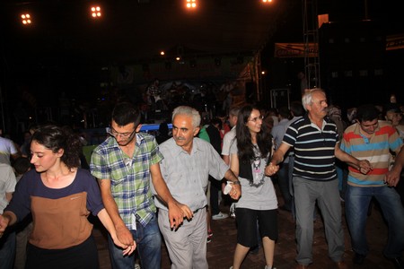 100 Bin Kişi Bu Şenlikleri İzledi – 4 163