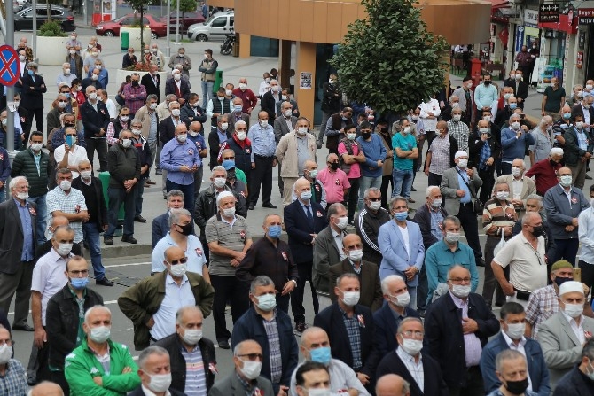 Mesut Yılmaz İçin Memleketi Rize'de Gıyabi Cenaze Namazı Kılındı 17