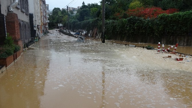 Trabzon'da şiddetli yağış 7