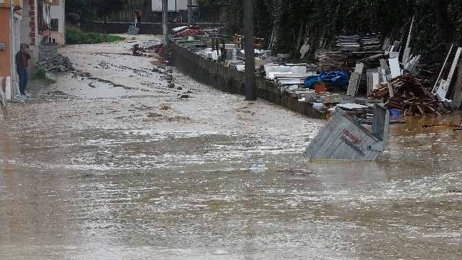 Trabzon'da şiddetli yağış 9
