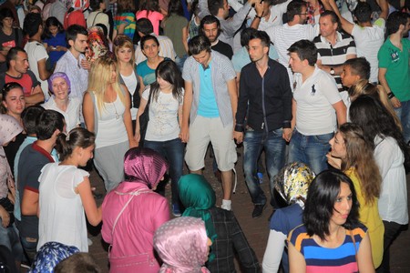 100 Bin Kişi Bu Şenlikleri İzledi – 5 103