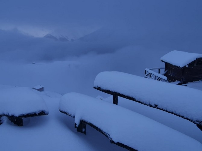 Kaçkar Dağları'ndaki Yaylalara Kar Yağdı 7