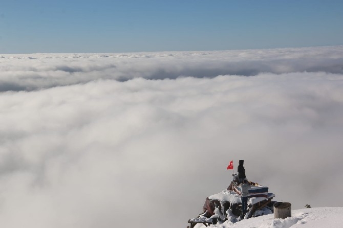 Kaçkar Dağları Yaylalarında "Bulut Denizi" ve Kar Görenleri Bü 6