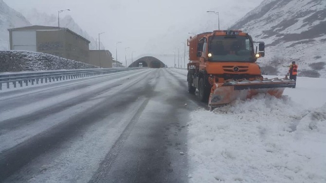Rize'de kar yağışı yüksek kesimlerde etkili oluyor 7