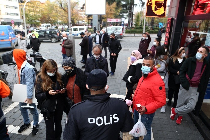 Trabzon'da yoğun yerlerde vatandaşa HES kodu sorulmaya başlandı 13