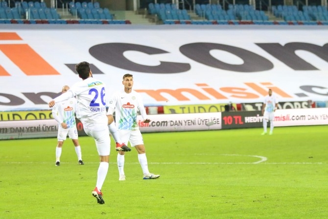 Trabzonspor - Çaykur Rizespor Maç Fotoğrafları 44
