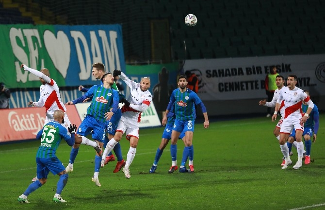 Çaykur Rizespor - Frapot TAV Antalyaspor Maçı Fotoğrafları 31