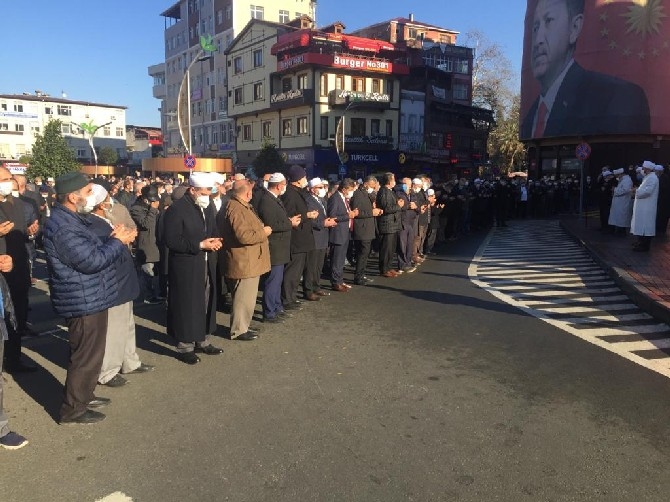 Çaykaralı Mehmet Köseoğlu Hocaefendi, Rize’de kılınan cenaze namazının a 18