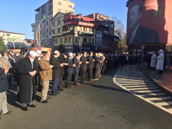Çaykaralı Mehmet Köseoğlu Hocaefendi, Rize’de kılınan cenaze namazının a 86