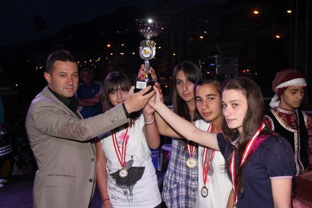 100 Bin Kişi Bu Şenlikleri İzledi – 10 123