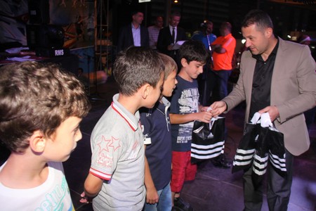 100 Bin Kişi Bu Şenlikleri İzledi – 10 124