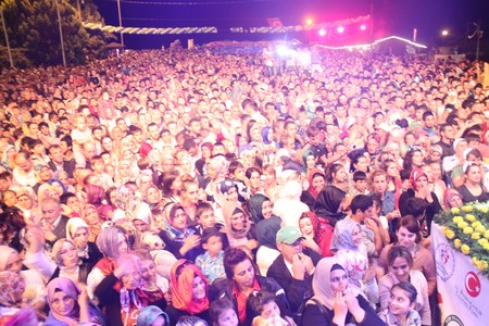 100 Bin Kişi Bu Şenlikleri İzledi – 10 203