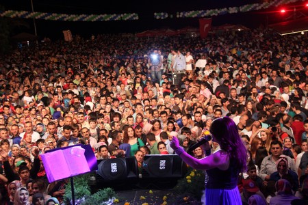 100 Bin Kişi Bu Şenlikleri İzledi – 10 230