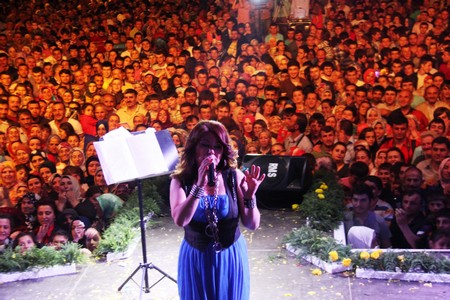 100 Bin Kişi Bu Şenlikleri İzledi – 10 239