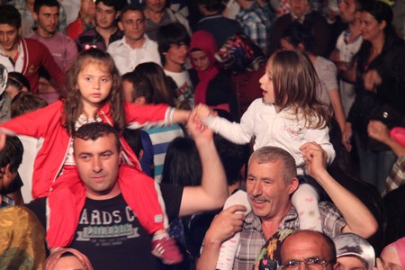 100 Bin Kişi Bu Şenlikleri İzledi – 10 255