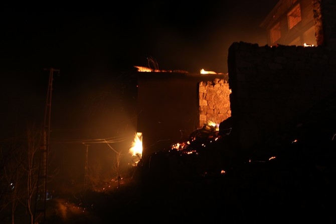 Araklı'daki yangın 6 saatte kontrol altına alındı 1