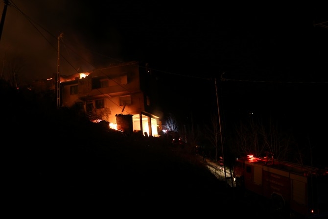 Araklı'daki yangın 6 saatte kontrol altına alındı 13