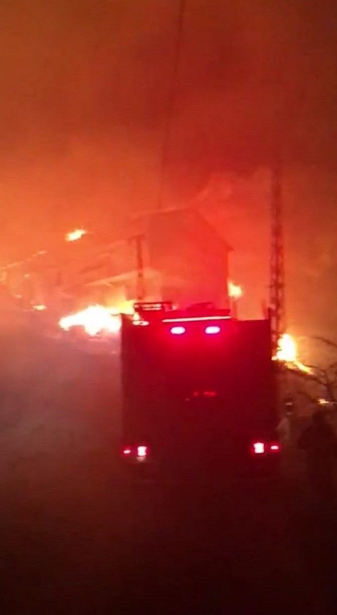 Araklı'daki yangın 6 saatte kontrol altına alındı 26
