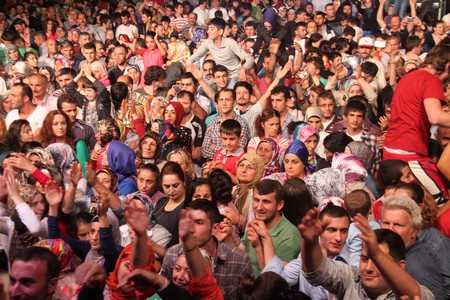 100 Bin Kişi Bu Şenlikleri İzledi – 11 37