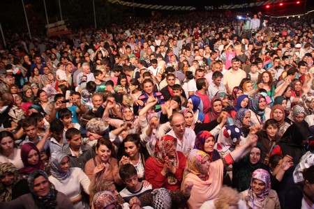 100 Bin Kişi Bu Şenlikleri İzledi – 11 44