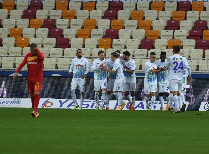 Yeni Malatyaspor-Çaykur Rizespor Maçından Kareler 16