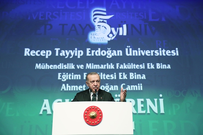 Cumhurbaşkanı Erdoğan, RTEÜ'de 2 Fakültenin Ek Binasının Açılışını  1