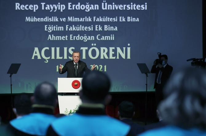 Cumhurbaşkanı Erdoğan, RTEÜ'de 2 Fakültenin Ek Binasının Açılışını  2