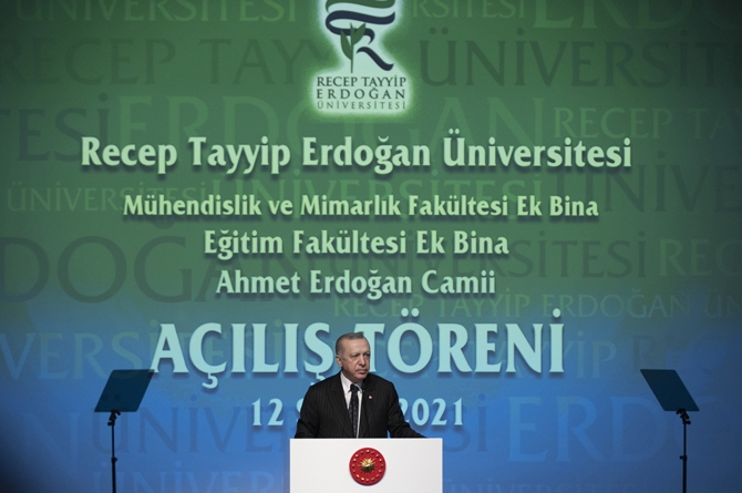 Cumhurbaşkanı Erdoğan, RTEÜ'de 2 Fakültenin Ek Binasının Açılışını  24