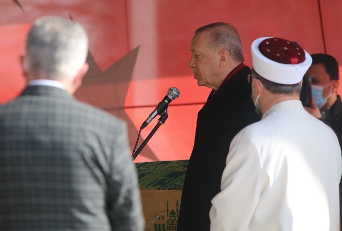 Cumhurbaşkanı Erdoğan, Hafız Nazırlı'nın cenaze namazına katıldı 6